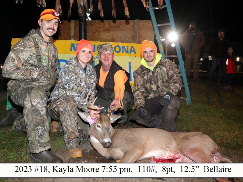 2023 kayla moore   buck pole banner